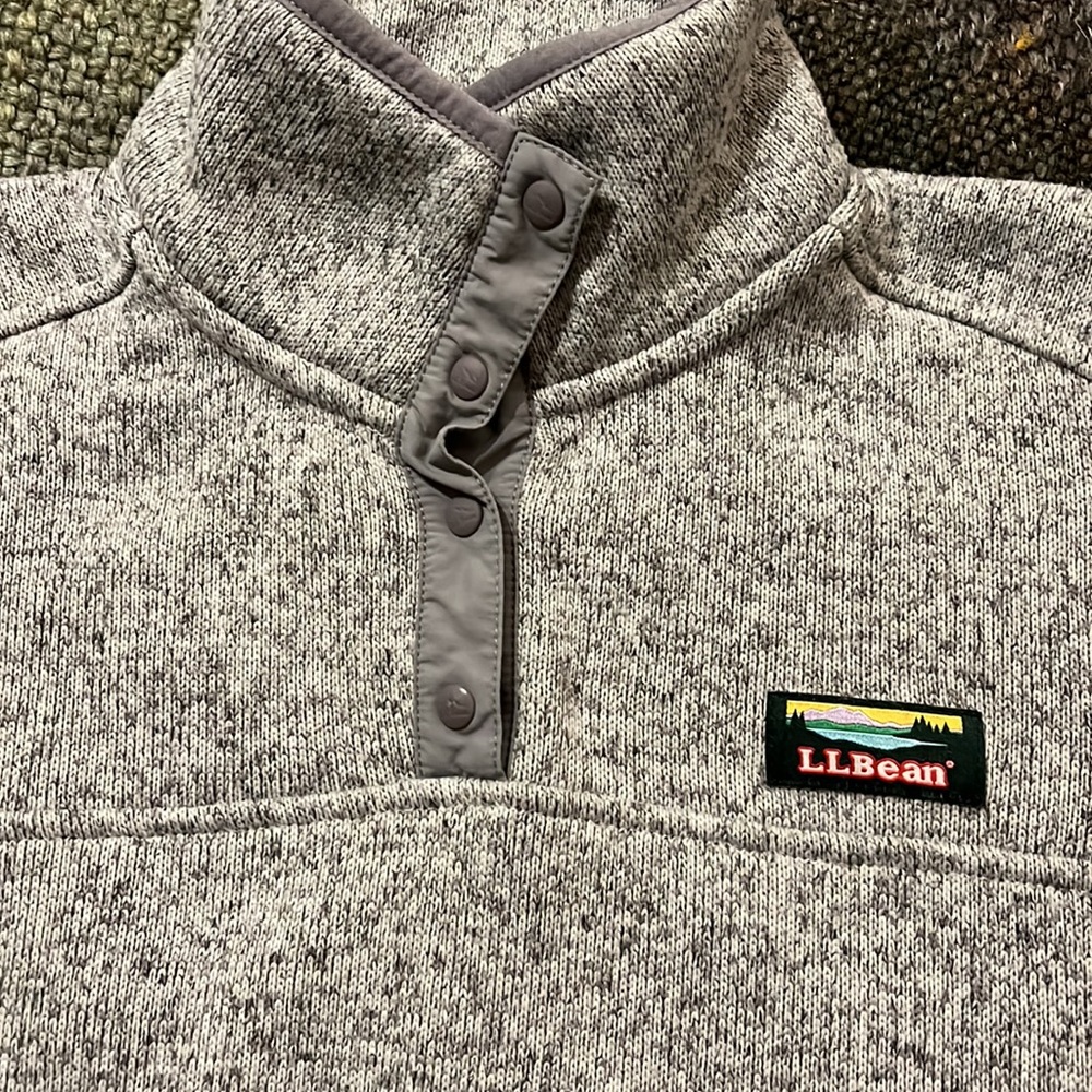 L.L. Bean Womens pullover top - Picture 2 of 9